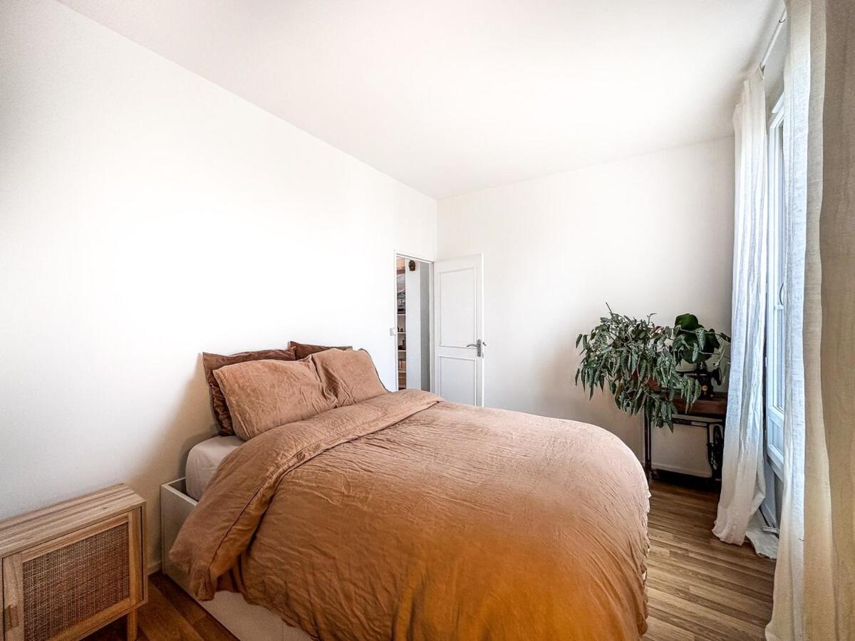 Apartment Parisian Nest - Panoramic Views - Free Parking Paris